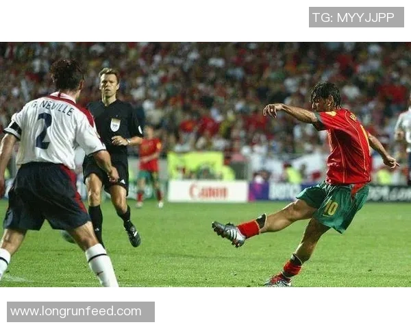 足球明星成长之路早期影像资料回顾与分析 足球明星成长之路早期影像资料回顾与分析